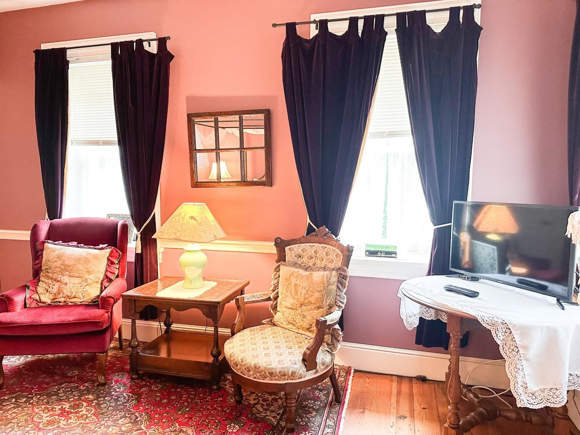 The Black Walnut Inn Amherst Extérieur photo