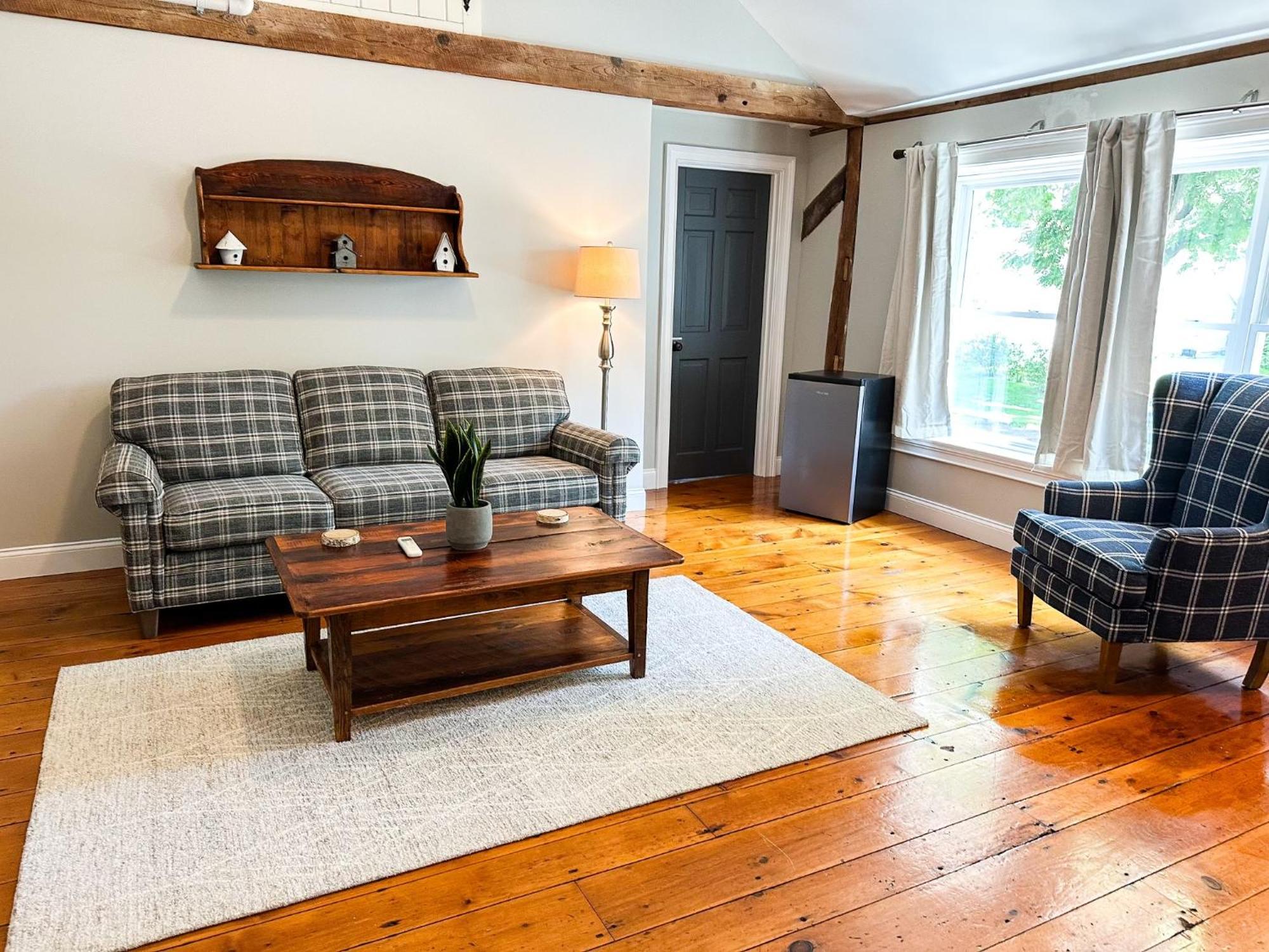 The Black Walnut Inn Amherst Extérieur photo