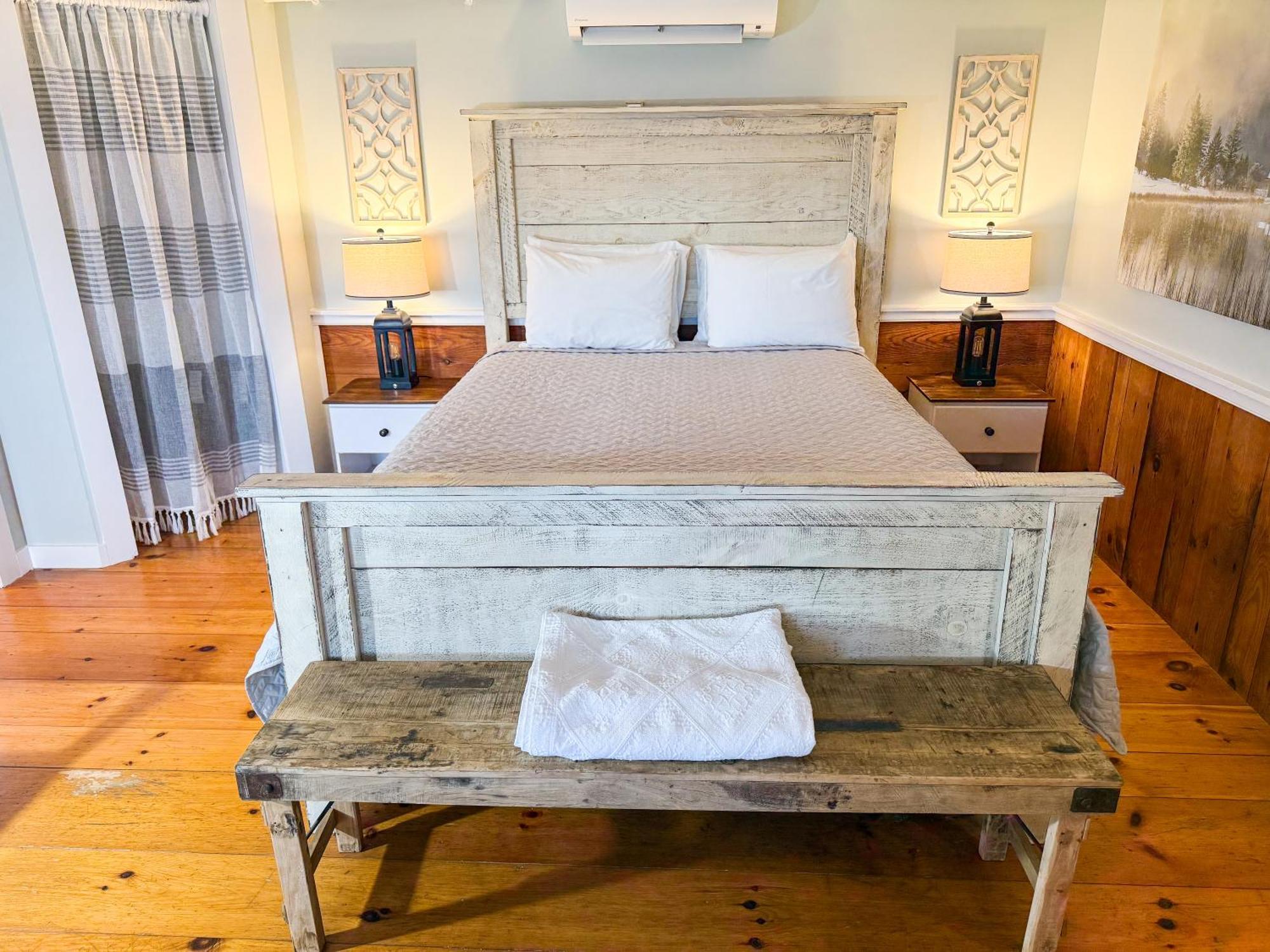 The Black Walnut Inn Amherst Extérieur photo